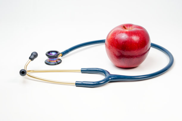 健康——健康的饮食。健康的食物对心脏有益。图片下载