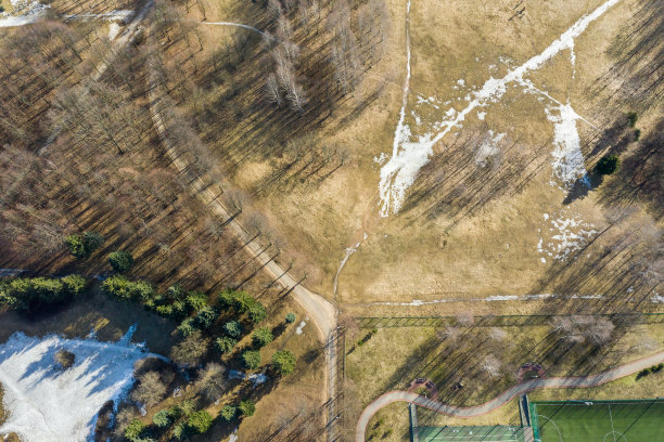 早春鸟瞰公园图片下载