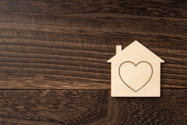 木制家庭片以爱、安全为理念图片下载