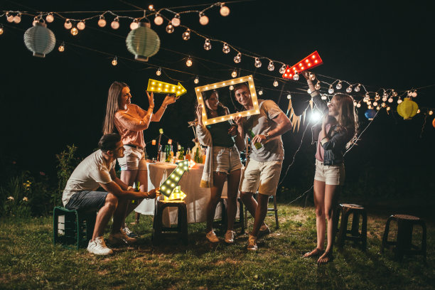 户外聚会图片下载