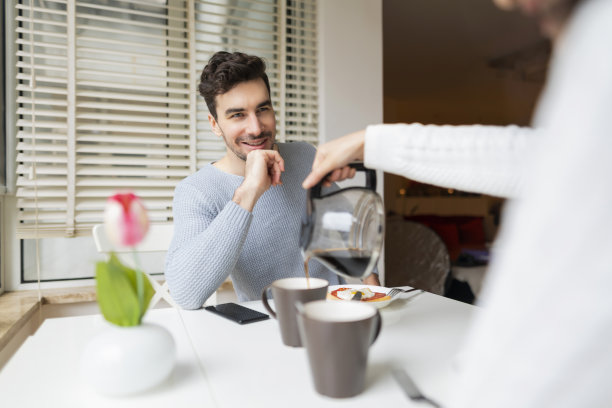 我是一个有她的幸运男人图片下载