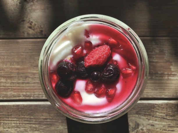 玻璃罐酸奶图片下载