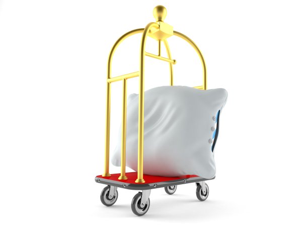 酒店行李车的枕头图片下载