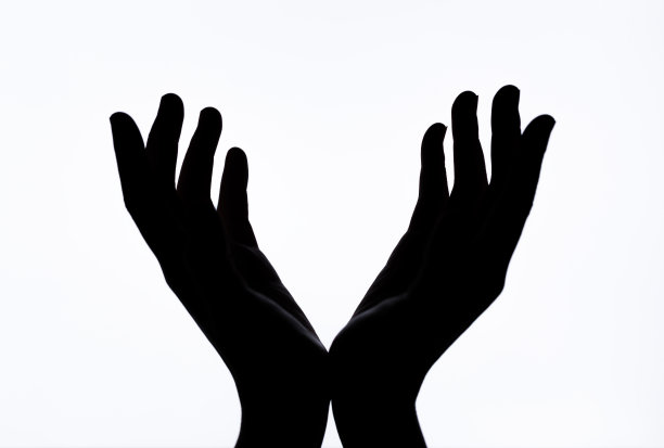 侧影手势手杯状图片下载