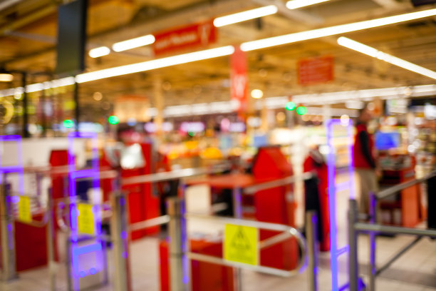 模糊的超市背景。图片下载