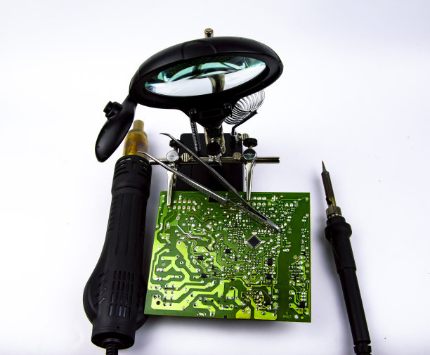 电子维修-烙铁，焊锡台，放大镜图片下载