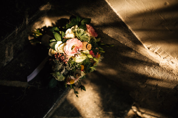 手捧花图片素材ID：332990370