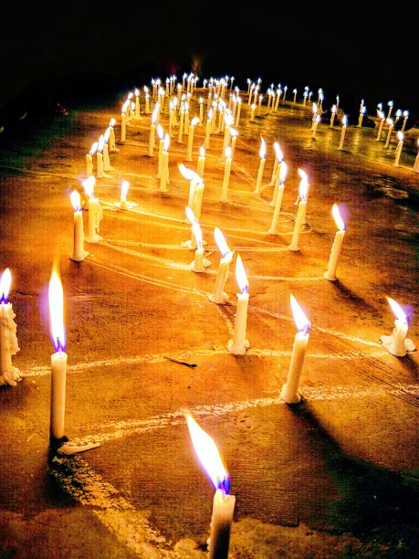 一根火柴就能点亮所有人图片下载