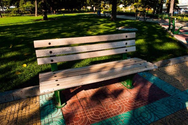 公园休息座位图片下载