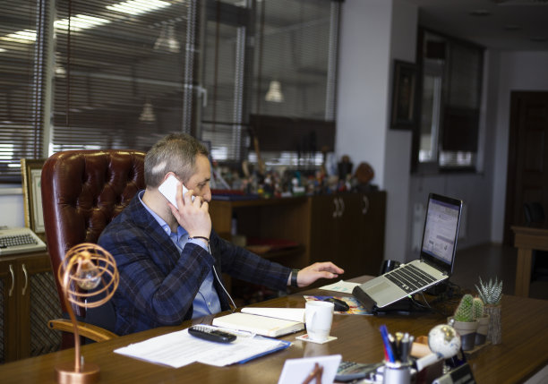 他是一个商人。图片下载