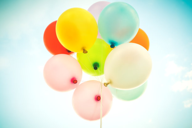 多色的气球图片下载