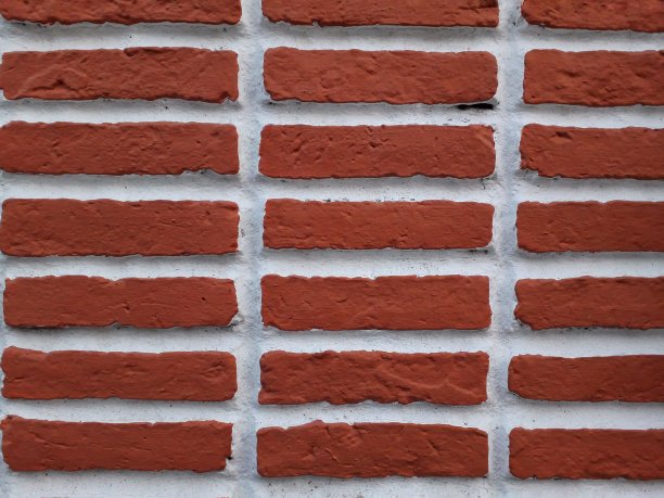 建筑墙是红砖。图片下载