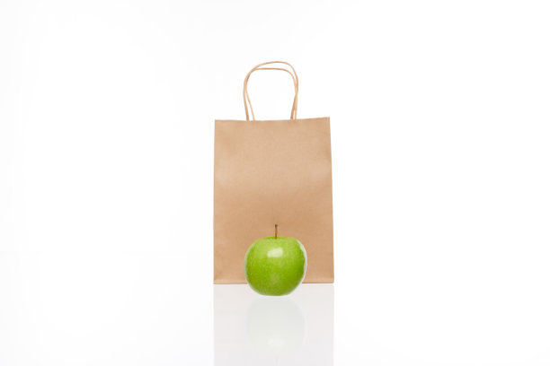 玻璃上有水果的纸袋图片下载