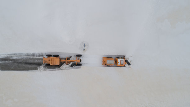 道路工程使用建筑机械图片下载