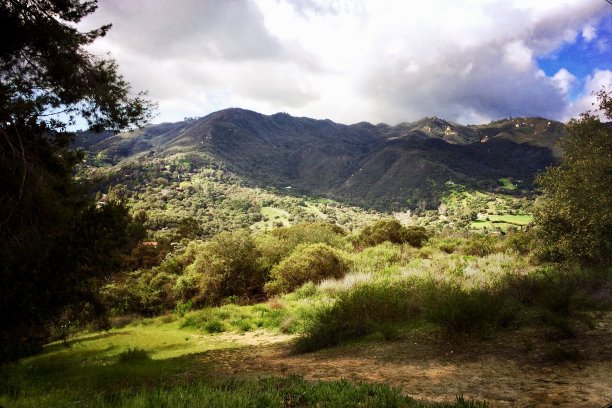 春山云图片下载