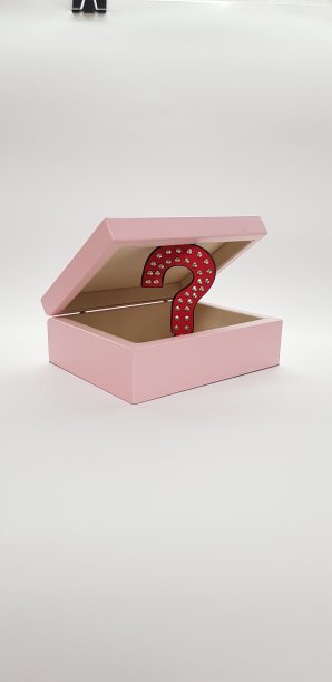 惊喜的礼物图片下载