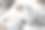 女人分手后躺在床旁的书和食物图片下载