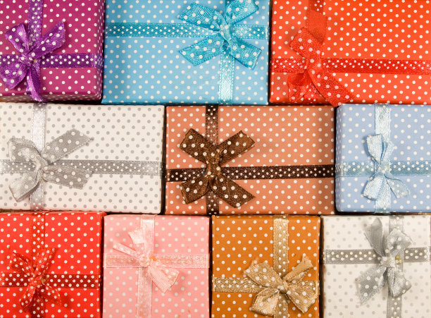 许多礼品盒的形象图片下载