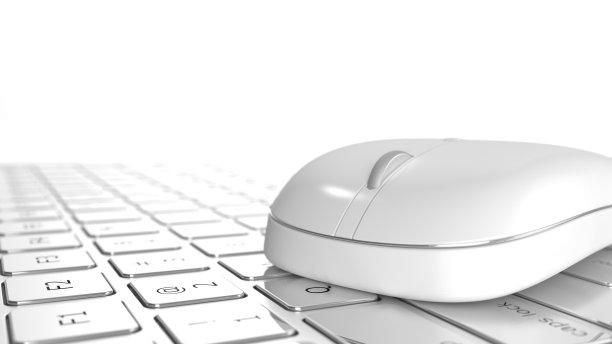 工作桌上笔记本电脑鼠标选择焦点图片下载