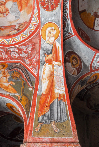 土耳其卡帕多西亚的黑暗教堂图片下载