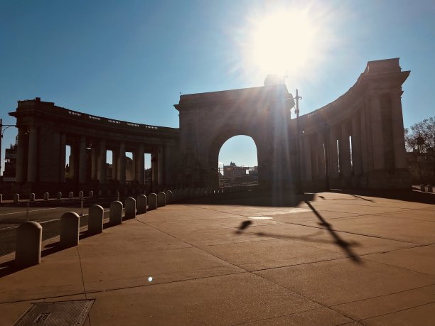 曼哈顿日出门图片下载