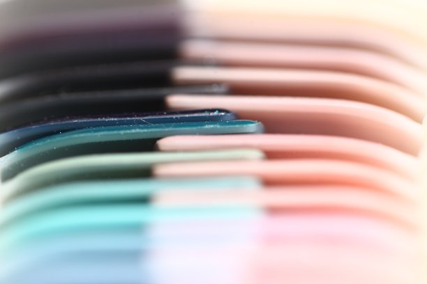 女性指甲修甲加工图片下载