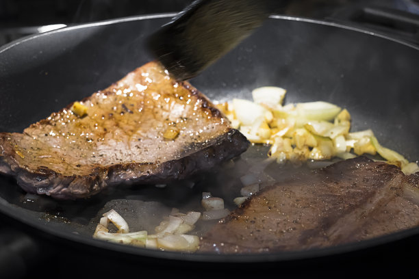 洋葱炒牛排图片下载