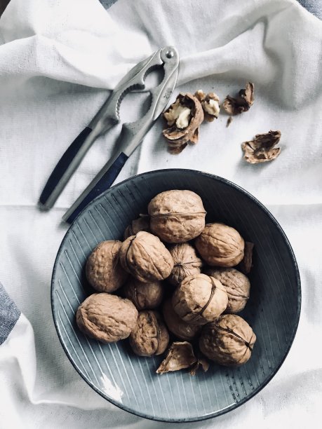 手工制作的漂亮核桃图片下载