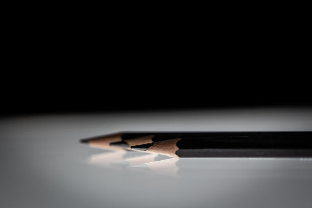 黑色的铅笔图片下载