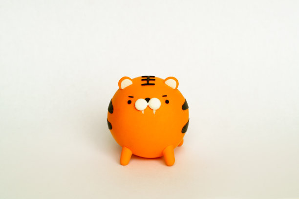 彩色塑料老虎图片下载