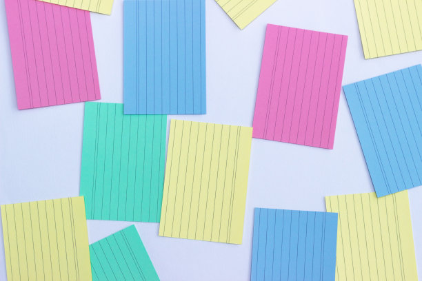 多色卡片记忆。图片下载