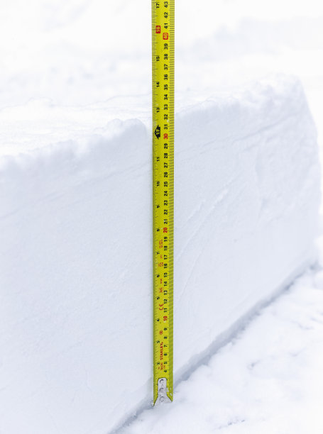 暴风雪积累图片下载