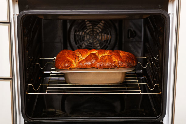 自制肉桂面包是在烤箱里烤的图片下载