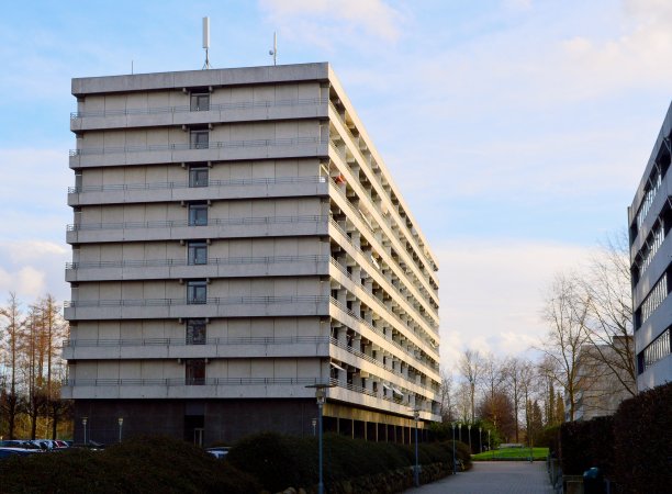 70年代的混凝土建筑图片下载