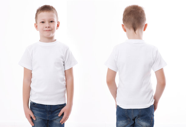 衬衫设计和人的概念-特写的年轻人在空白的黑色t恤前面和后面孤立。模拟模板的设计打印图片下载