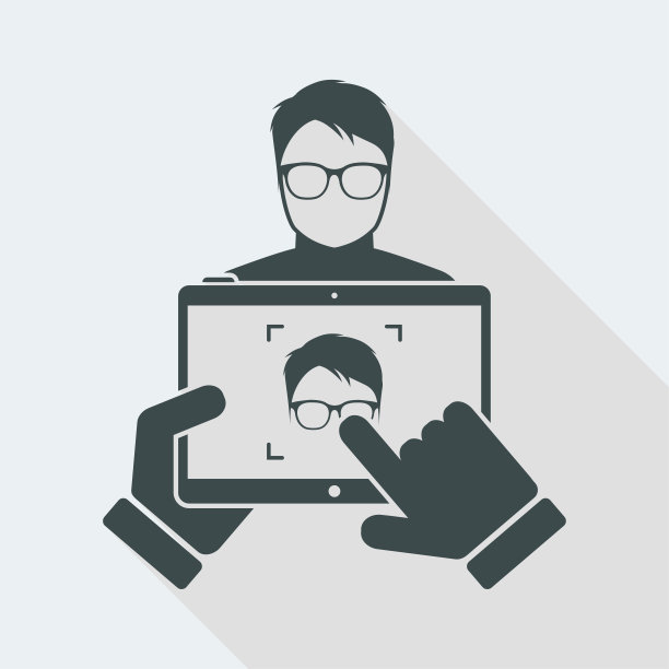 平板电脑拍张照片给小伙子图片下载