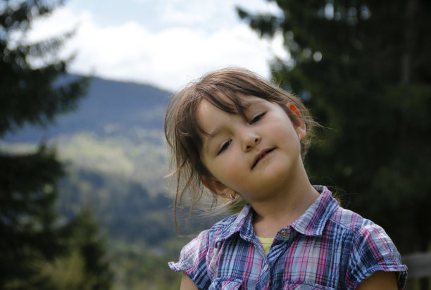 快乐的童年图片下载