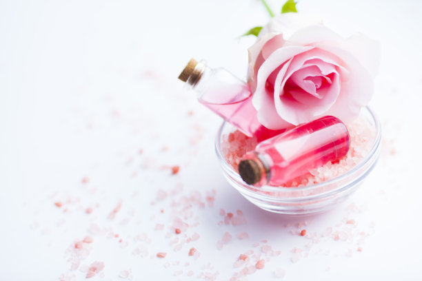 产品与玫瑰水疗护理图片下载