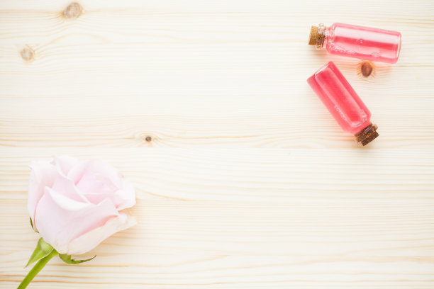 产品与玫瑰水疗护理图片下载