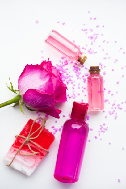 产品与玫瑰水疗护理图片下载