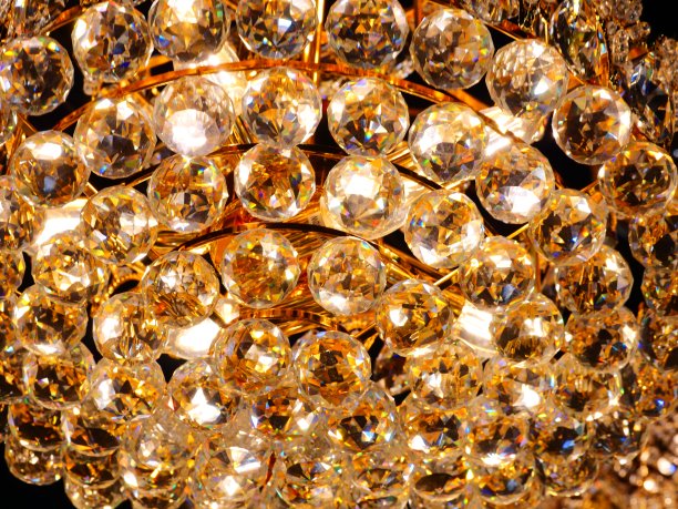 水晶吊灯特写图片下载