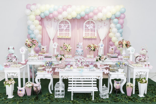 装饰儿童生日餐桌图片下载