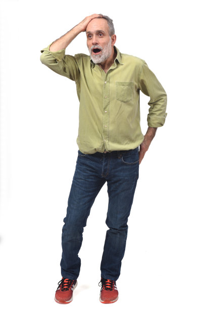 一个男人在白色背景上的肖像图片下载