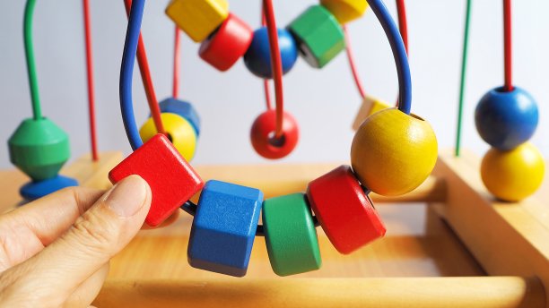 彩色儿童玩具学习。图片下载