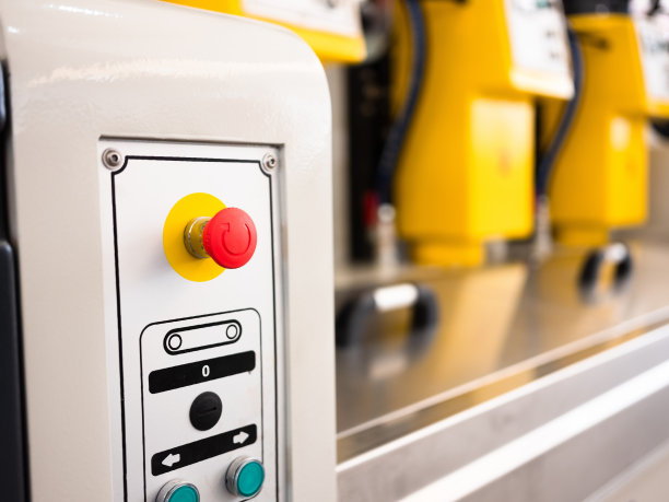 工厂工程师控制图片下载