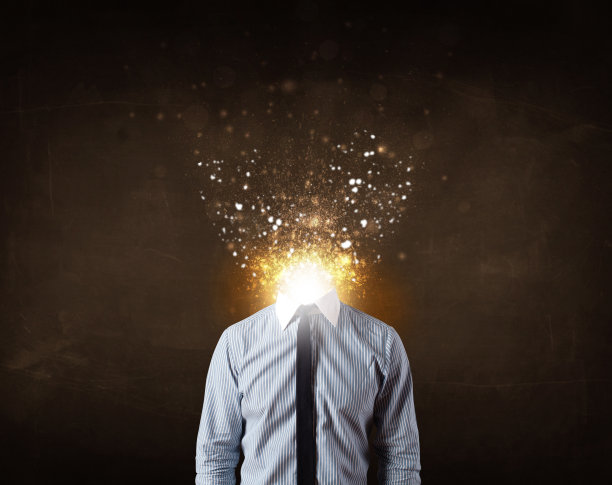 一个脑袋会发光的商人图片下载