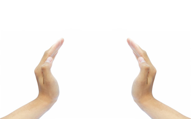 近距离的双手图像试图帮助一个需要。图片下载