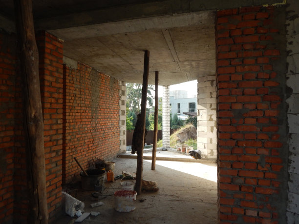 用建筑材料建造小屋图片下载