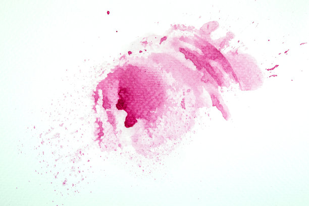 抽象水彩艺术手绘纹理。粉红色的水彩溅在纸上。图片下载