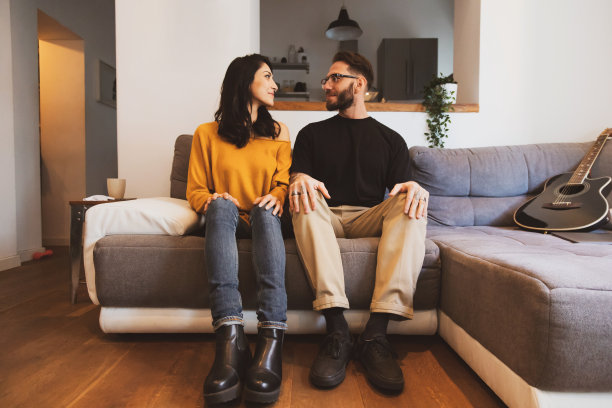 住在一起图片下载